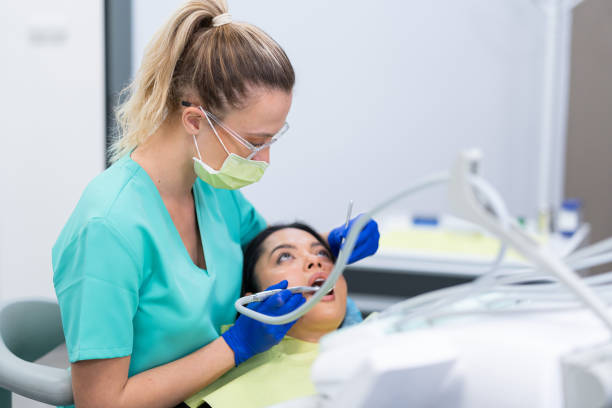 Best Emergency Dentist for Knocked-Out Tooth in Redfield, AR